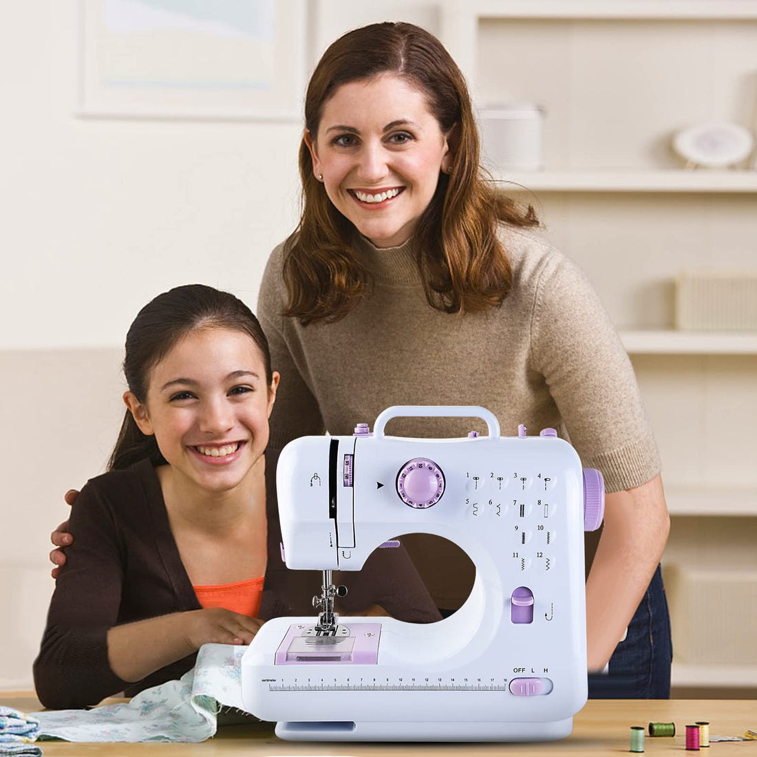 Sewing Machine for Beginners & Kids, Mini Portable Sewing Machines with 12 Built-in Stitch Patterns, 2-Speed Foot Pedal, Perfect for Teaching Daughter Granddaughter to Sew